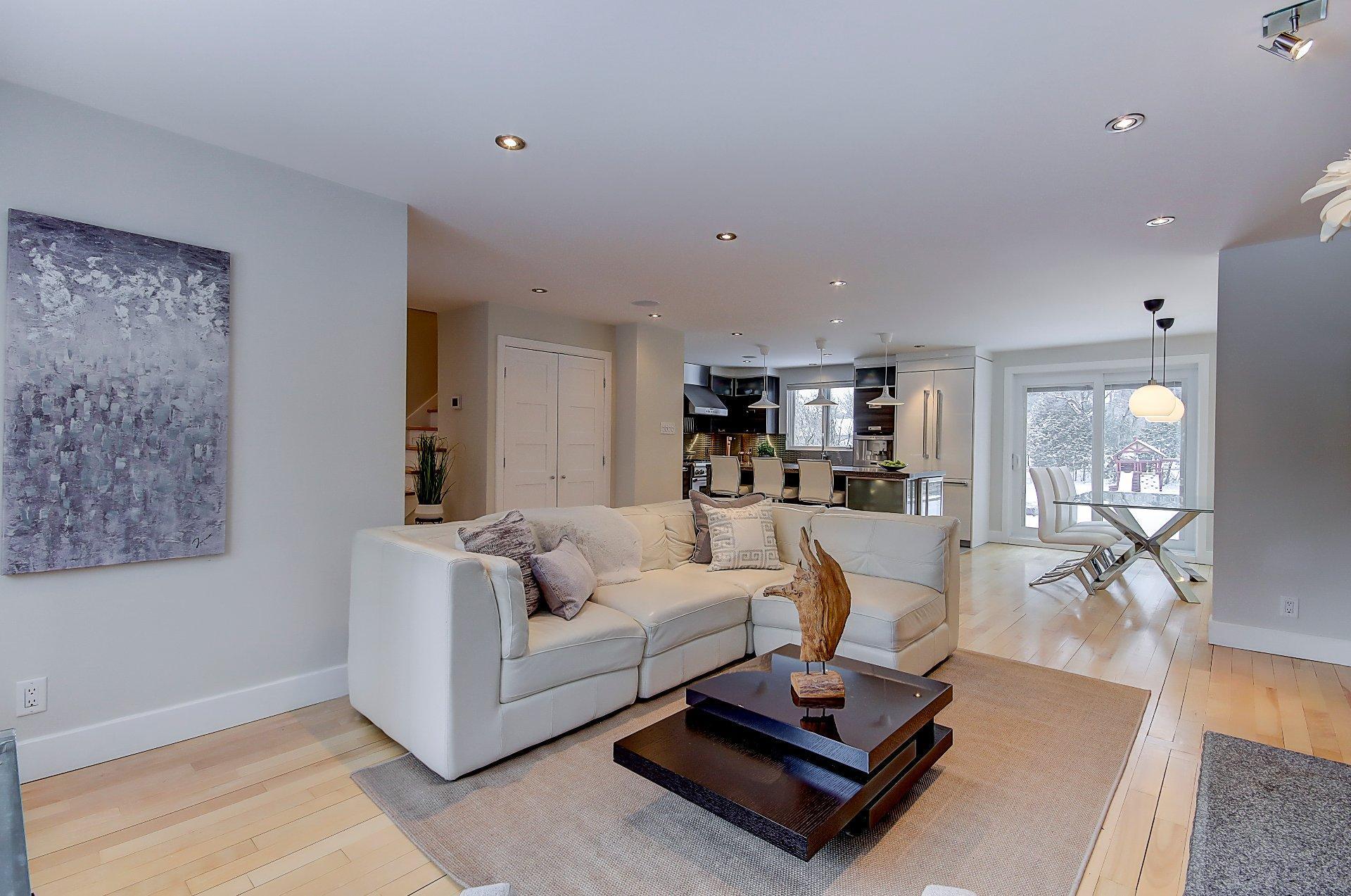 









475


Rue Beaumont E.

,
Saint-Bruno-de-Montarville,




QC
J3V2R2

