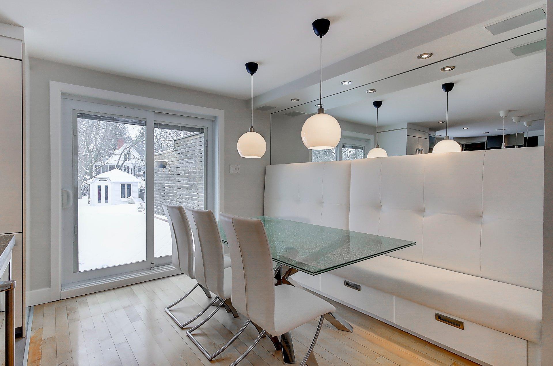 









475


Rue Beaumont E.

,
Saint-Bruno-de-Montarville,




QC
J3V2R2

