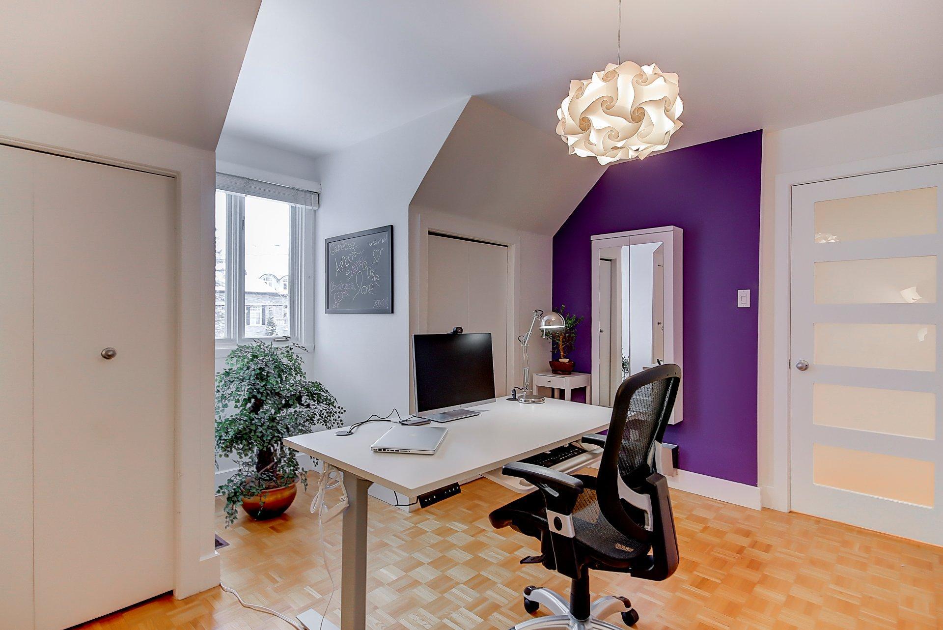









475


Rue Beaumont E.

,
Saint-Bruno-de-Montarville,




QC
J3V2R2

