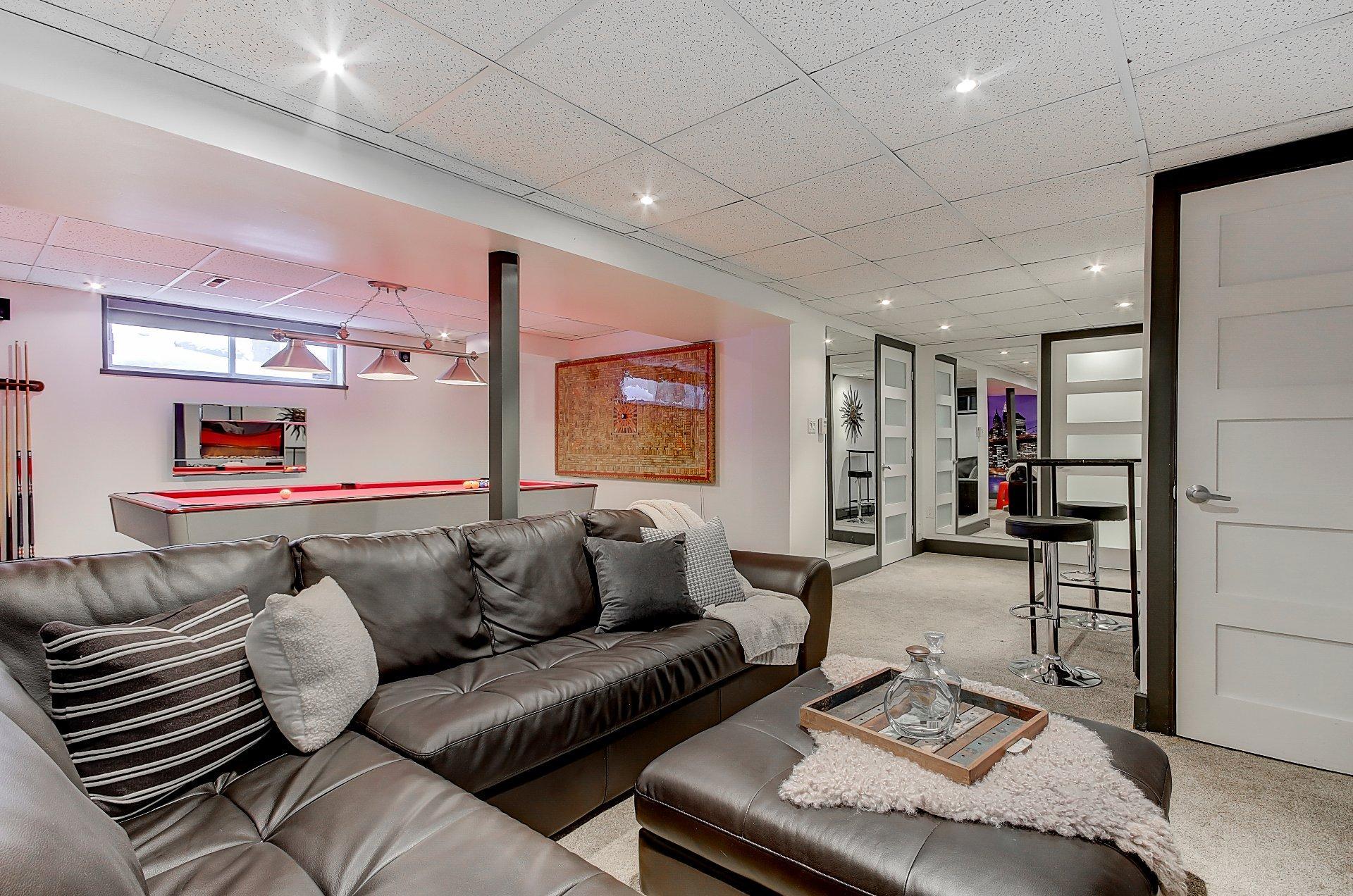 









475


Rue Beaumont E.

,
Saint-Bruno-de-Montarville,




QC
J3V2R2

