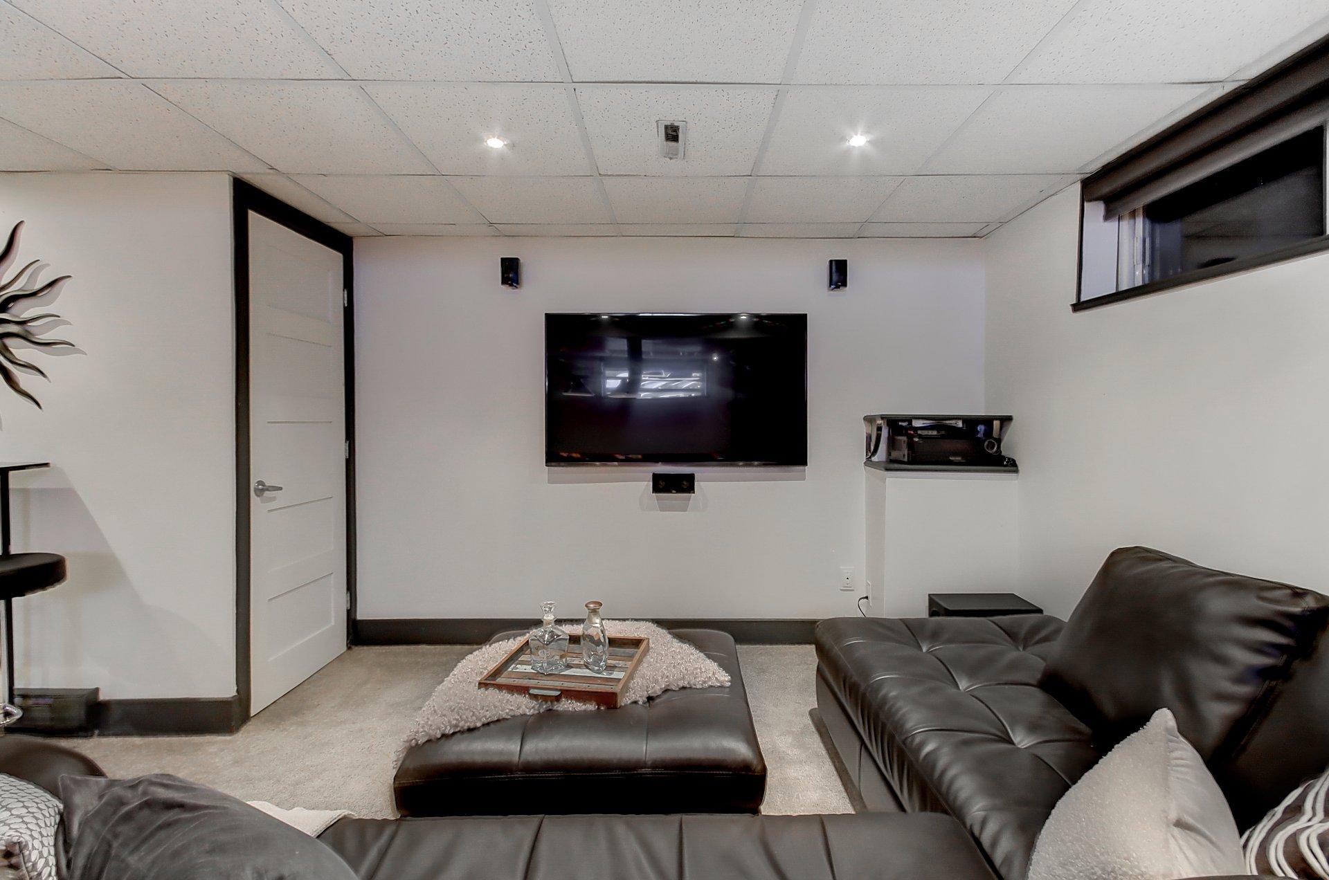 









475


Rue Beaumont E.

,
Saint-Bruno-de-Montarville,




QC
J3V2R2


