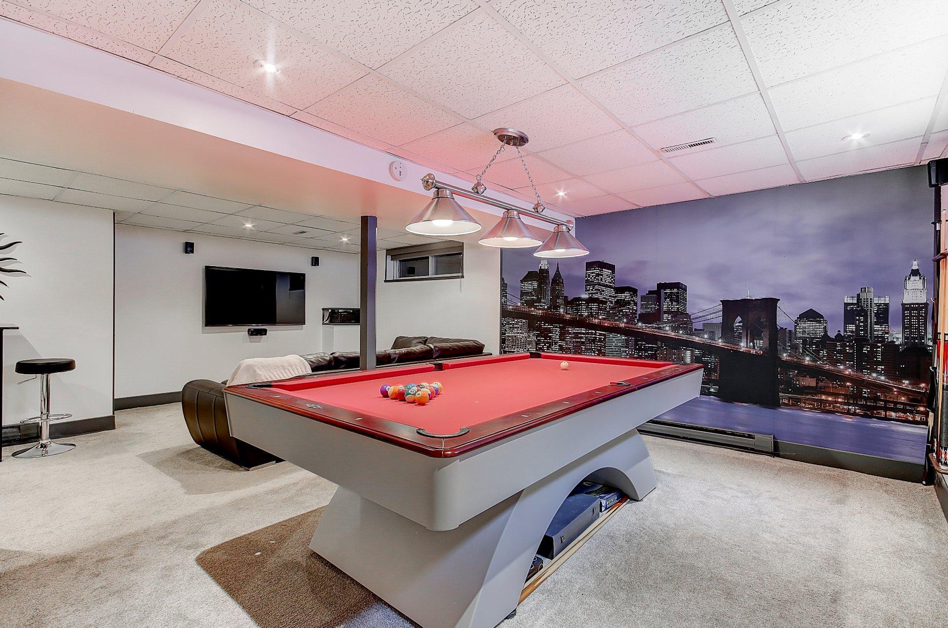 









475


Rue Beaumont E.

,
Saint-Bruno-de-Montarville,




QC
J3V2R2

