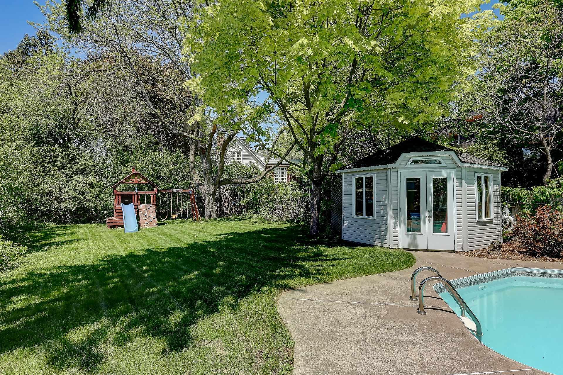 









475


Rue Beaumont E.

,
Saint-Bruno-de-Montarville,




QC
J3V2R2

