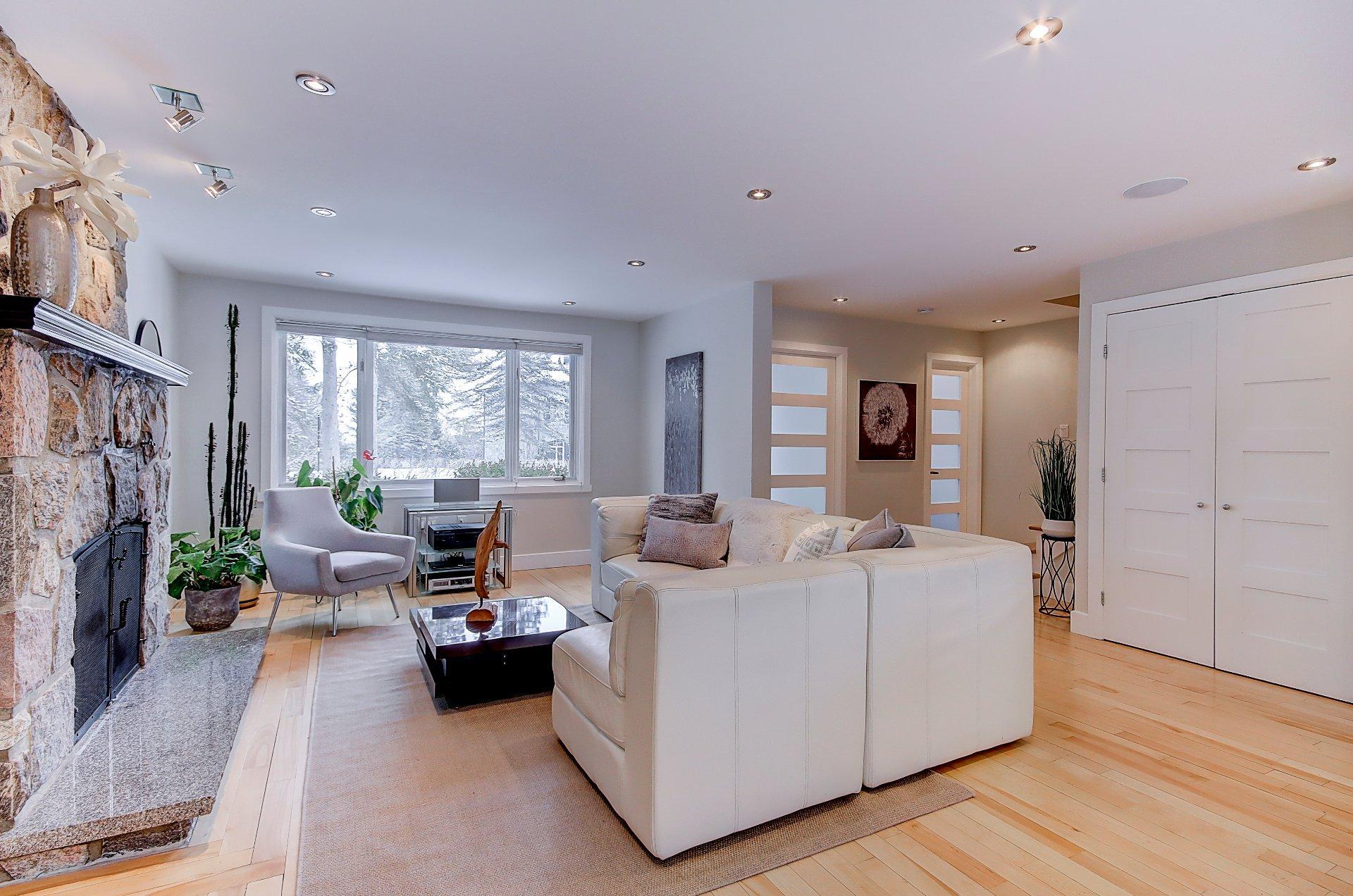 









475


Rue Beaumont E.

,
Saint-Bruno-de-Montarville,




QC
J3V2R2

