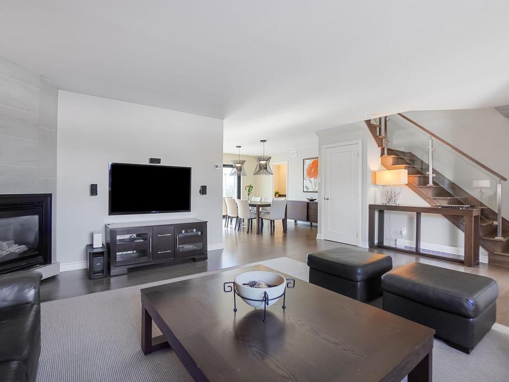 









64


Boul. de la Marine

,
Varennes,




QC
J3X2C2

