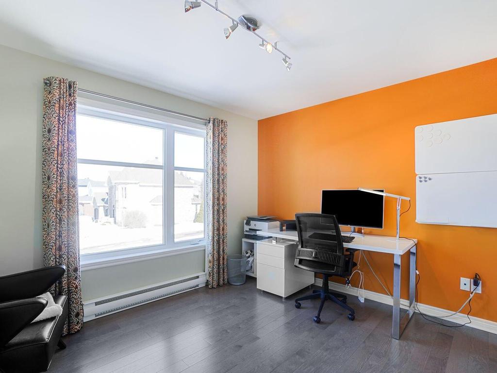 









64


Boul. de la Marine

,
Varennes,




QC
J3X2C2

