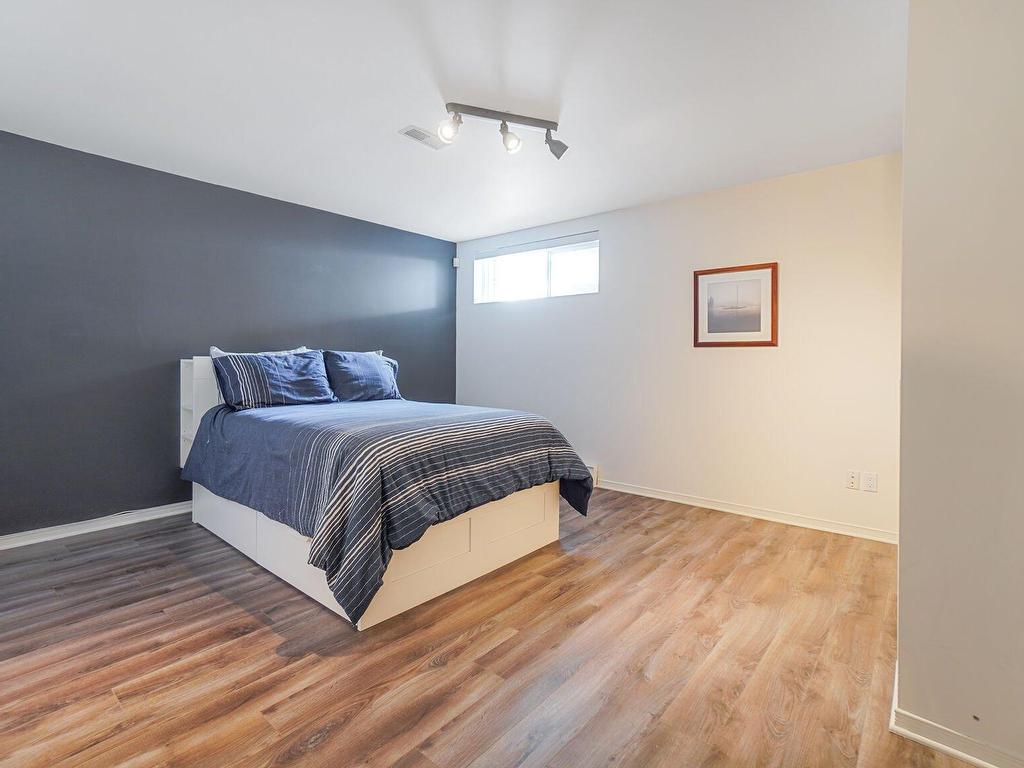 









64


Boul. de la Marine

,
Varennes,




QC
J3X2C2

