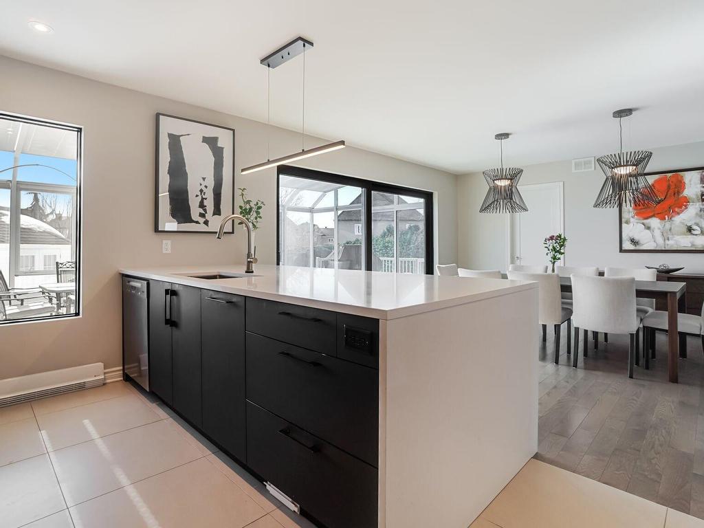 









64


Boul. de la Marine

,
Varennes,




QC
J3X2C2

