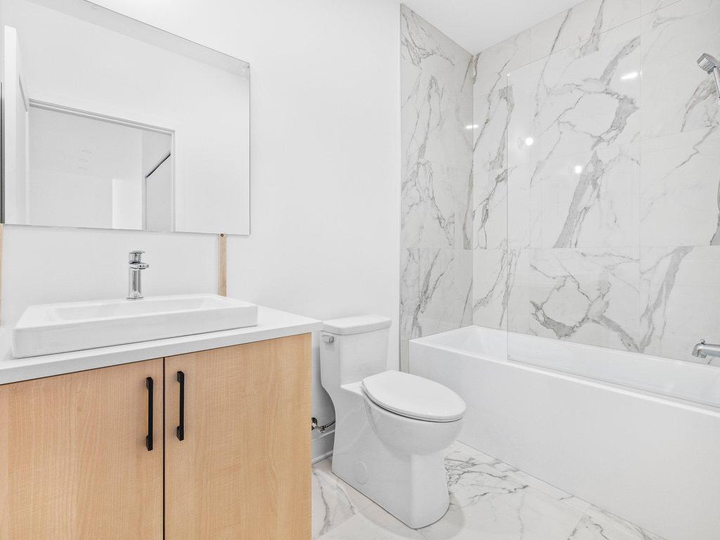 









244


Boul. Hymus

, 803,
Pointe-Claire,




QC
H9R1G3

