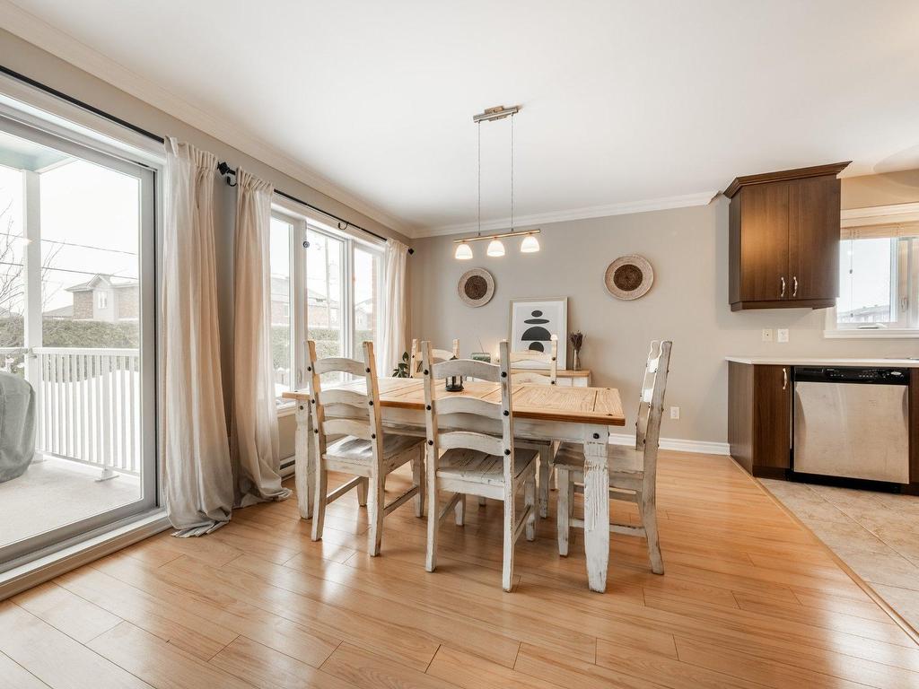 









112


Rue Carmen-Bienvenu

,
Beloeil,




QC
J3G0J7

