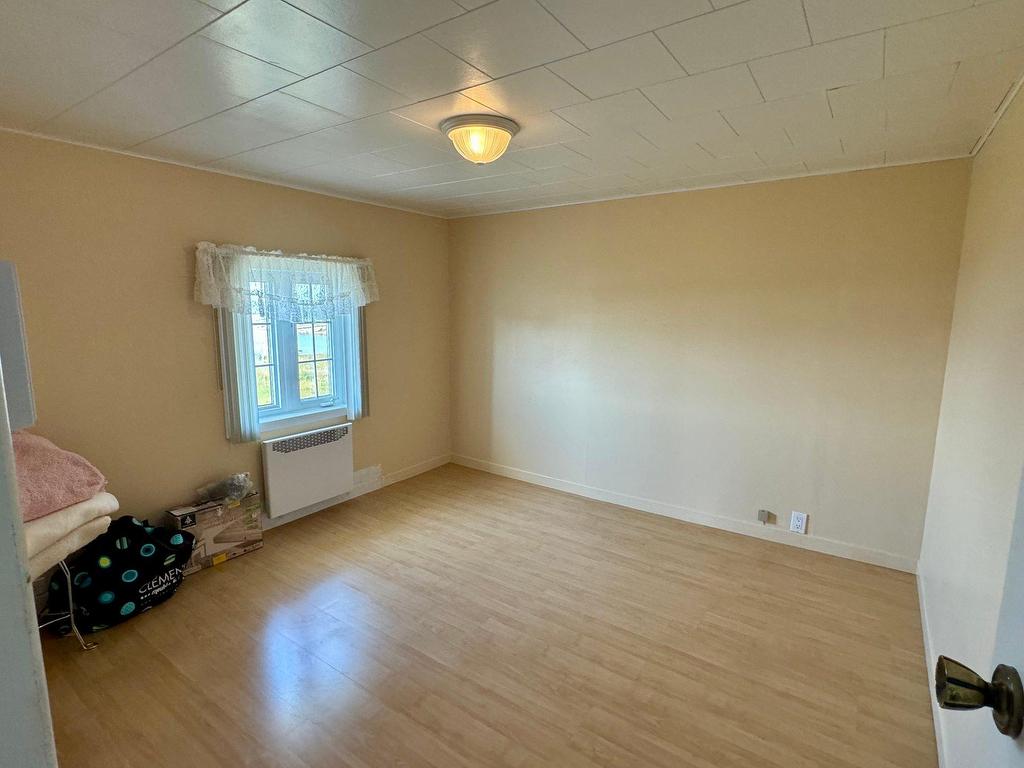 









119


Route Jacques-Cartier

,
Aguanish,




QC
G0G1R0

