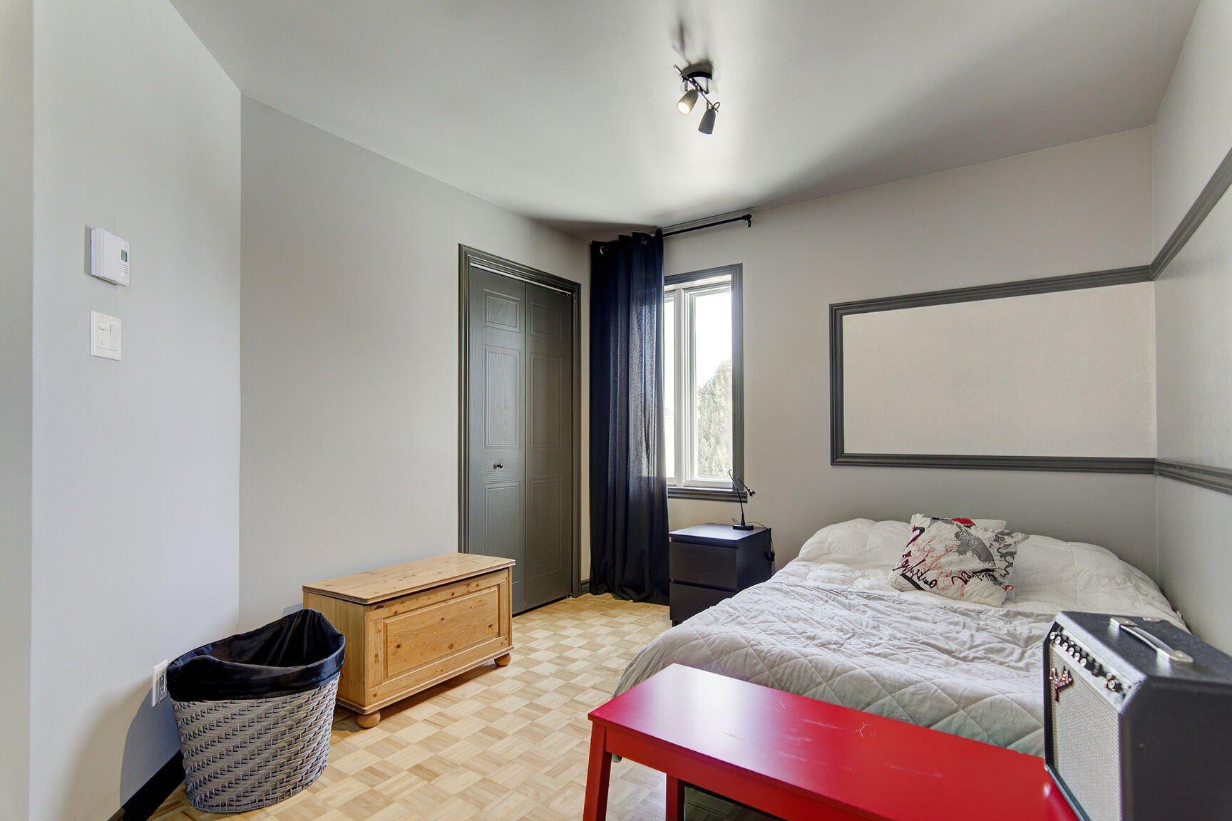 









1245


Crois. Magellan

,
Sainte-Catherine,




QC
J5C2A3

