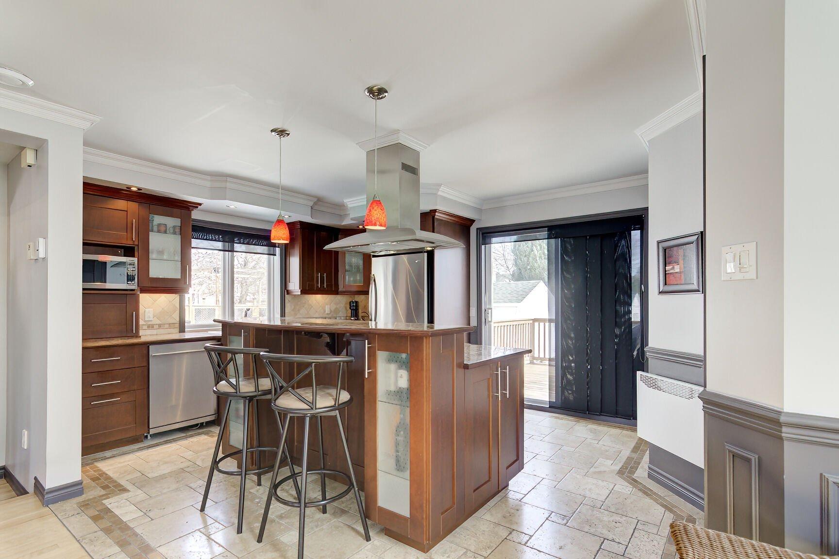 









1245


Crois. Magellan

,
Sainte-Catherine,




QC
J5C2A3

