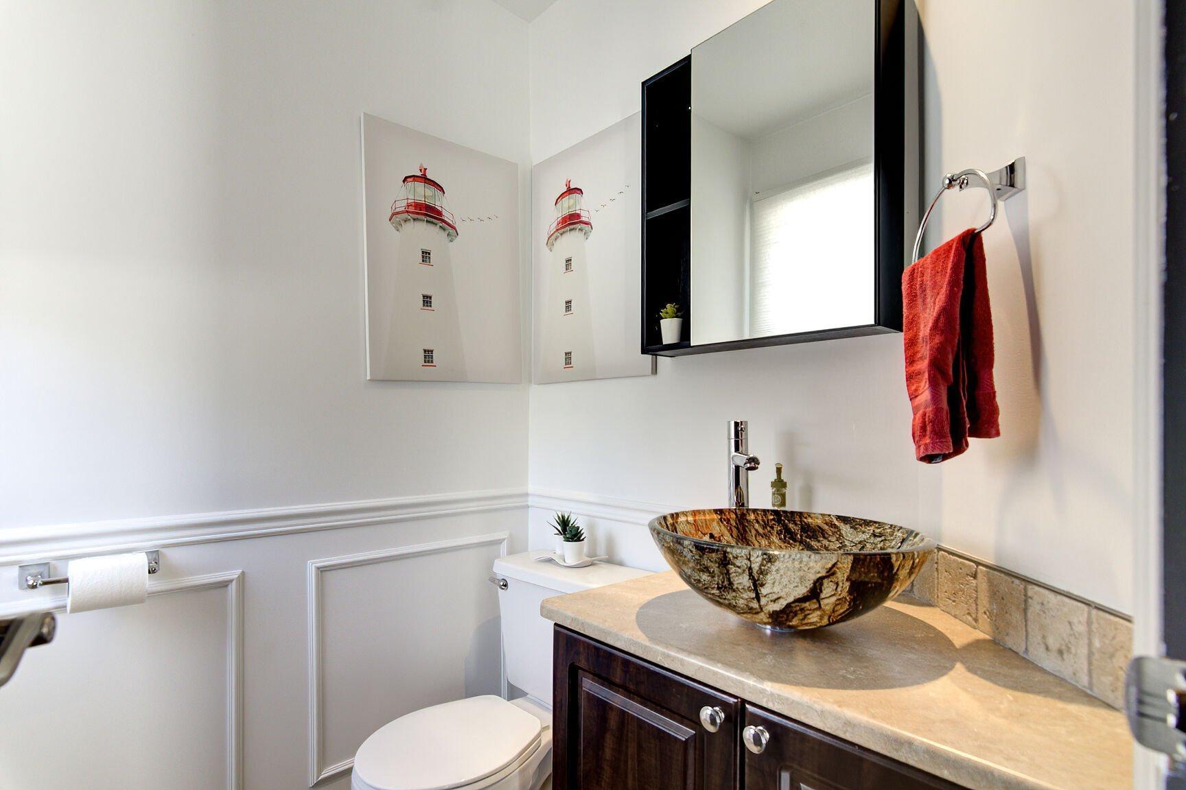 









1245


Crois. Magellan

,
Sainte-Catherine,




QC
J5C2A3

