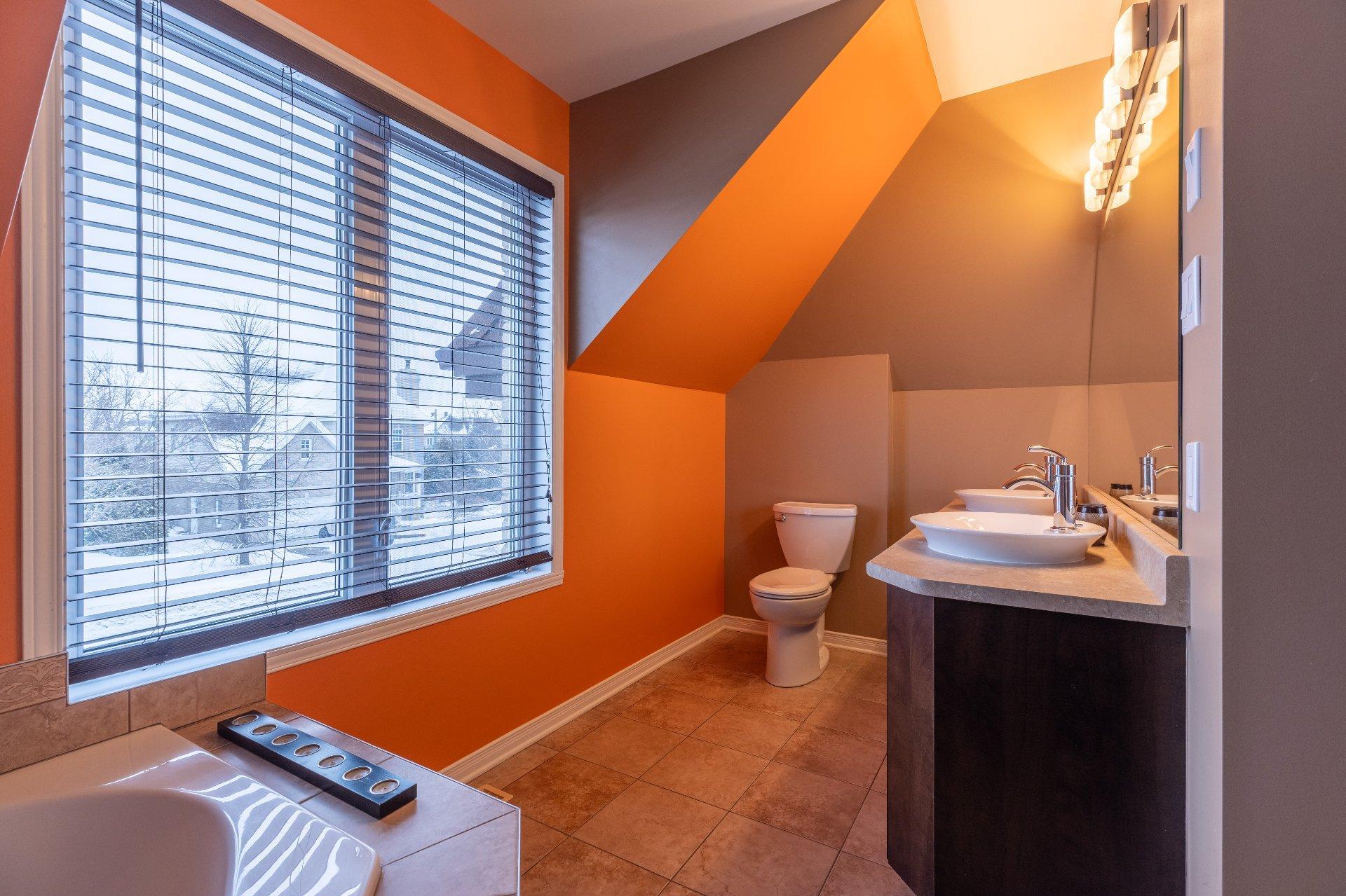 









83


Rue Jean-Paul-Lemieux

,
Notre-Dame-de-l'Île-Perrot,




QC
J7W1P4

