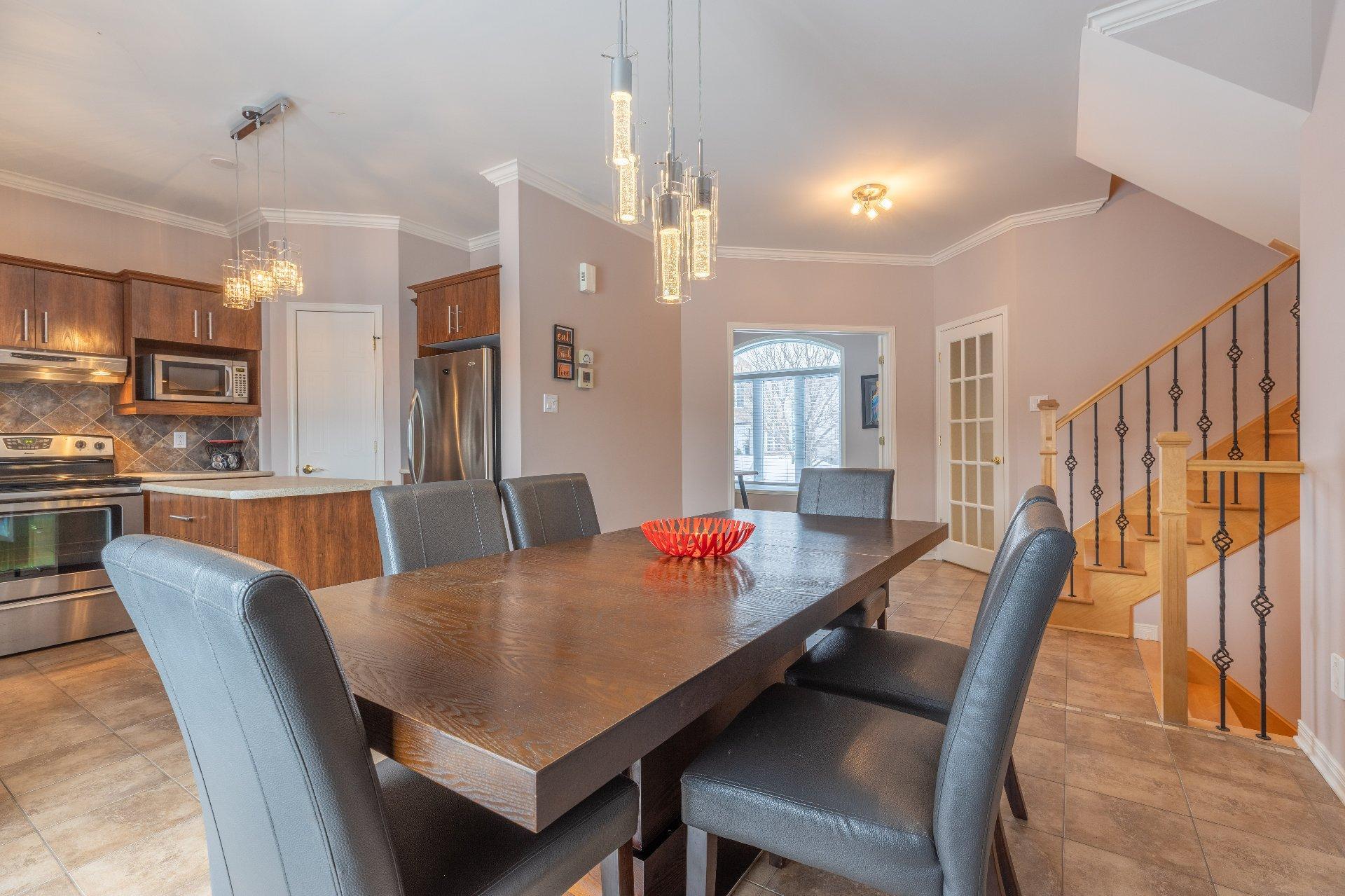 









83


Rue Jean-Paul-Lemieux

,
Notre-Dame-de-l'Île-Perrot,




QC
J7W1P4

