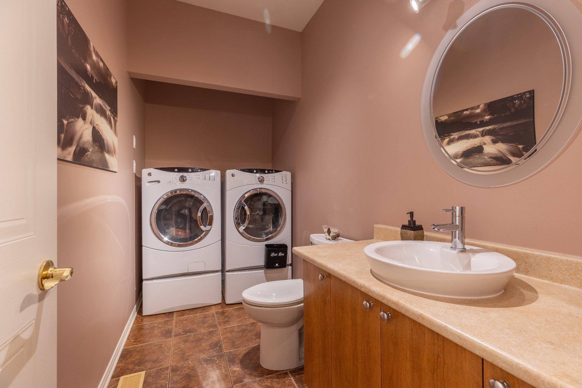









83


Rue Jean-Paul-Lemieux

,
Notre-Dame-de-l'Île-Perrot,




QC
J7W1P4

