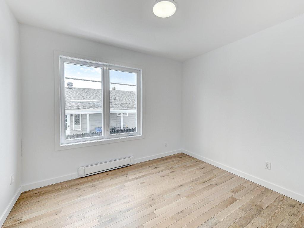 









36


Rue Boyer

,
Saint-Constant,




QC
J5A2G7

