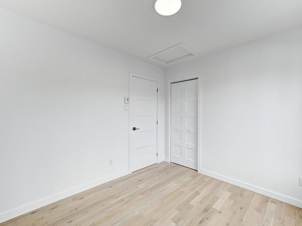 









36


Rue Boyer

,
Saint-Constant,




QC
J5A2G7

