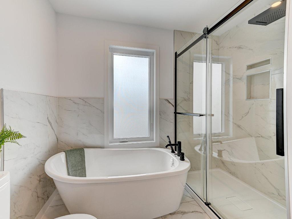 









36


Rue Boyer

,
Saint-Constant,




QC
J5A2G7

