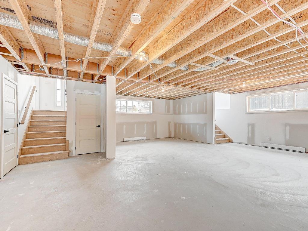









36


Rue Boyer

,
Saint-Constant,




QC
J5A2G7

