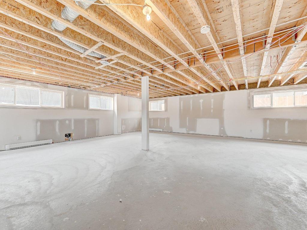 









36


Rue Boyer

,
Saint-Constant,




QC
J5A2G7

