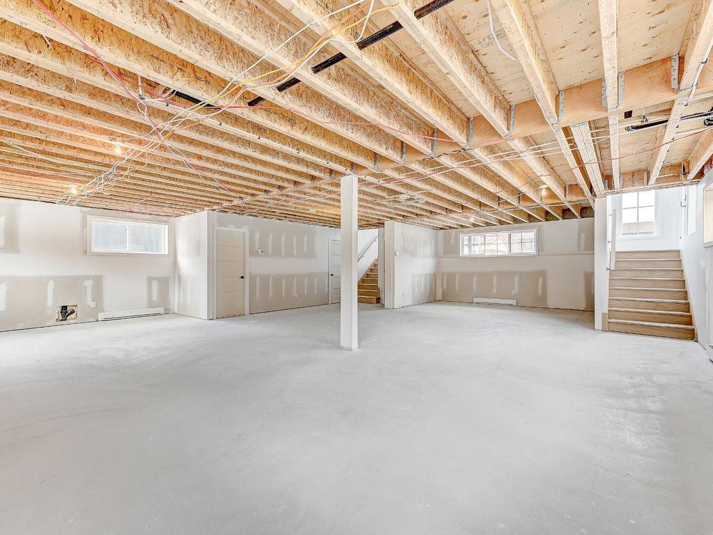 









36


Rue Boyer

,
Saint-Constant,




QC
J5A2G7


