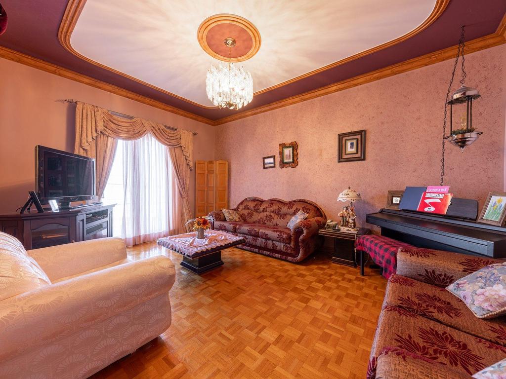 









10480


Boul. Gouin E.

,
Montréal (Rivière-des-Prairies/Pointe-aux-Trembles),




QC
H1C1B1

