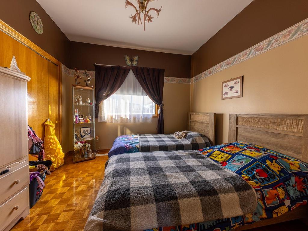 









10480


Boul. Gouin E.

,
Montréal (Rivière-des-Prairies/Pointe-aux-Trembles),




QC
H1C1B1

