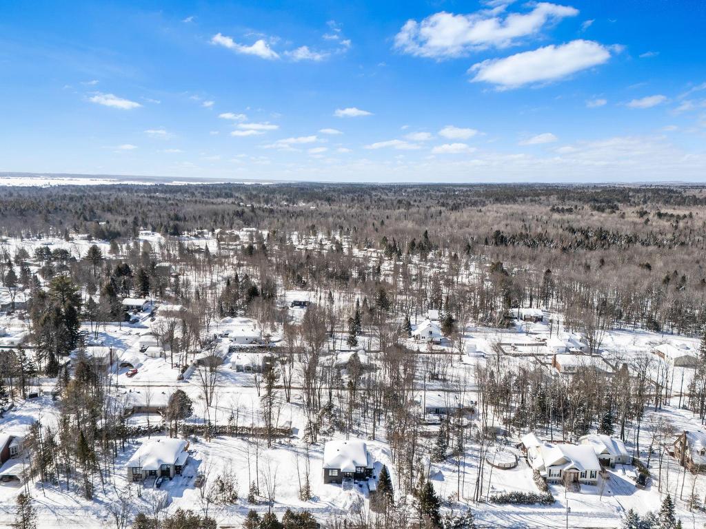 









1994

 - 1996


Rue des Cèdres

,
Saint-Lin/Laurentides,




QC
J5M1T3

