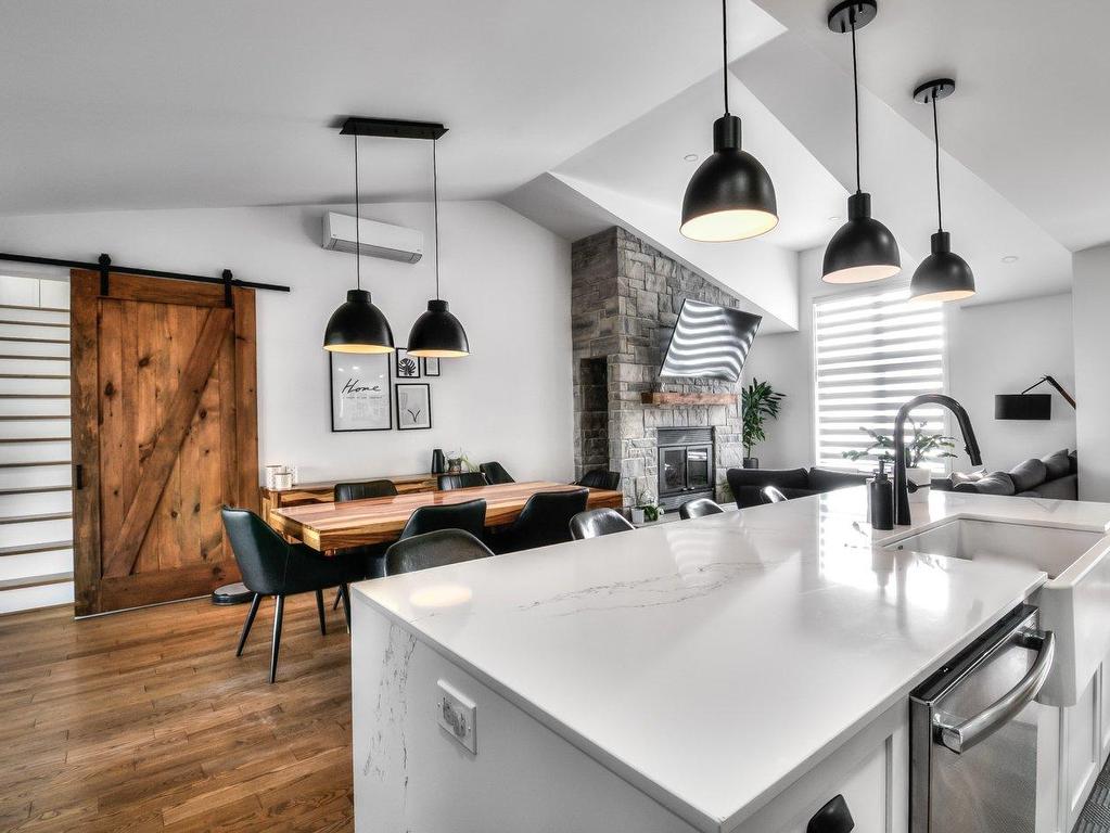 









6


Rue Arcand

,
Saint-Jean-sur-Richelieu,




QC
J2X5M6

