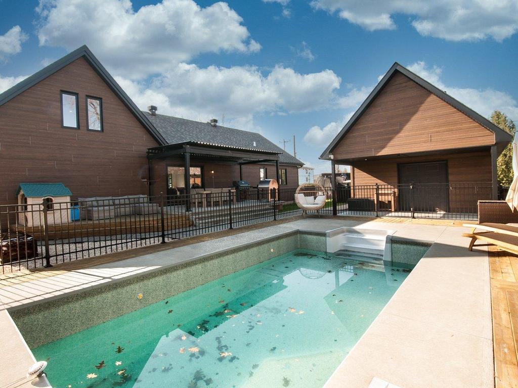 









6


Rue Arcand

,
Saint-Jean-sur-Richelieu,




QC
J2X5M6

