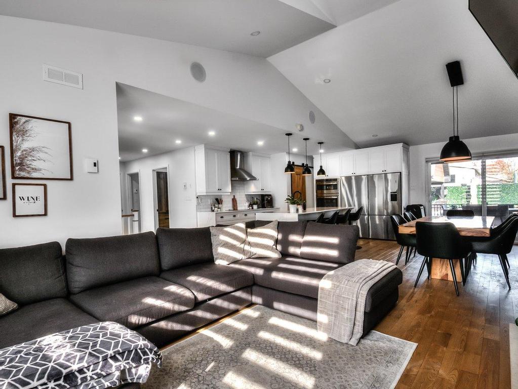 









6


Rue Arcand

,
Saint-Jean-sur-Richelieu,




QC
J2X5M6

