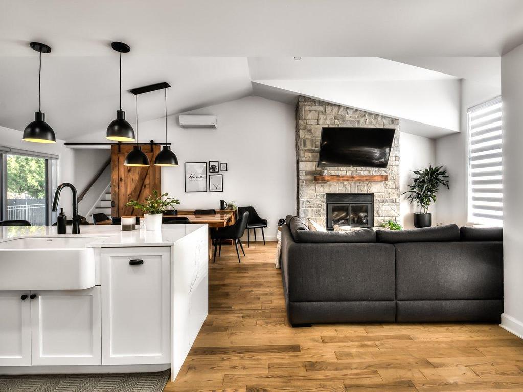 









6


Rue Arcand

,
Saint-Jean-sur-Richelieu,




QC
J2X5M6

