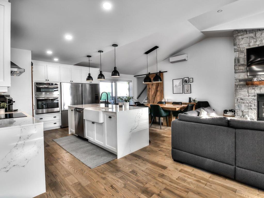 









6


Rue Arcand

,
Saint-Jean-sur-Richelieu,




QC
J2X5M6

