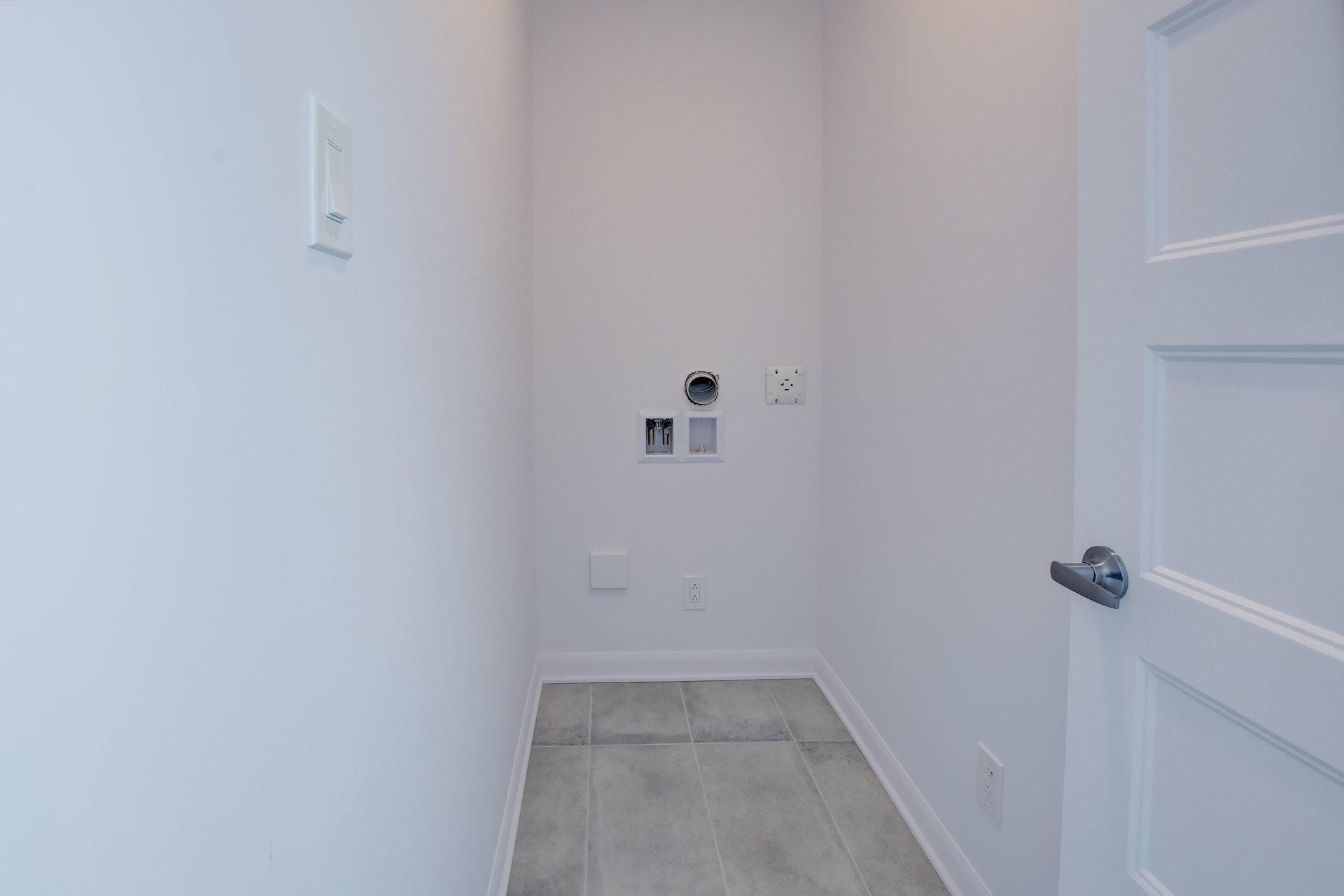 









868


Rue de Chaumont

,
Saint-Jérôme,




QC
J5J0G7

