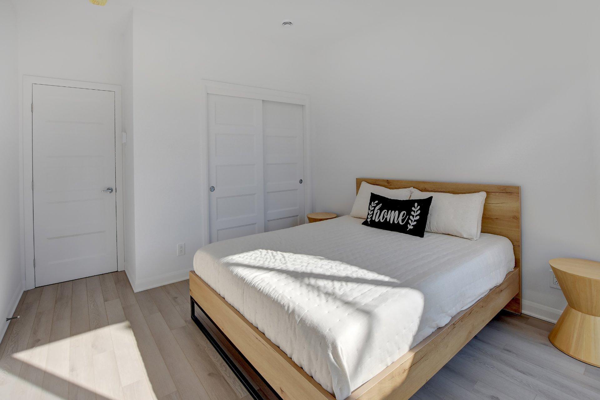 









868


Rue de Chaumont

,
Saint-Jérôme,




QC
J5J0G7

