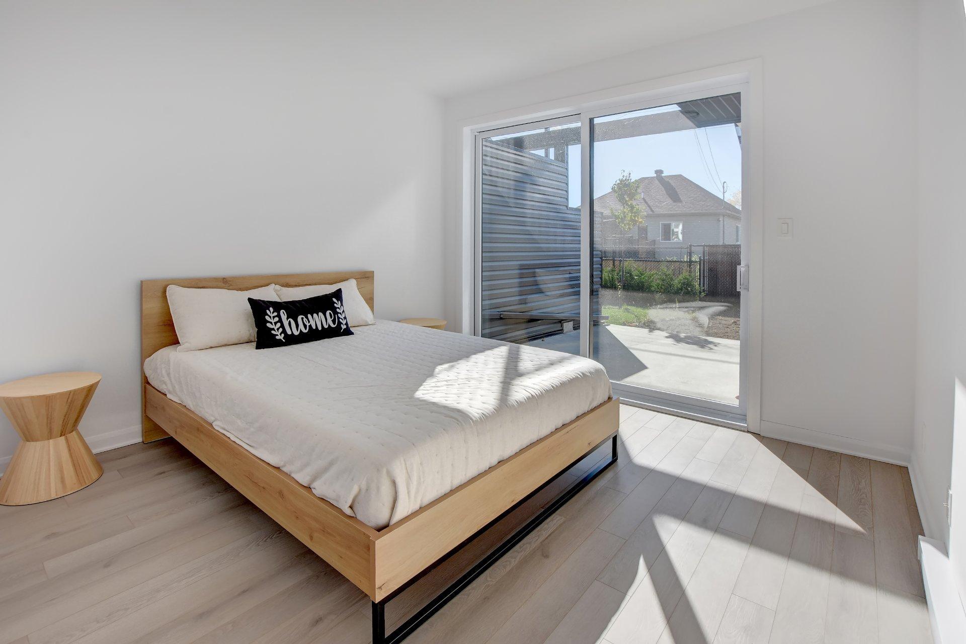 









868


Rue de Chaumont

,
Saint-Jérôme,




QC
J5J0G7

