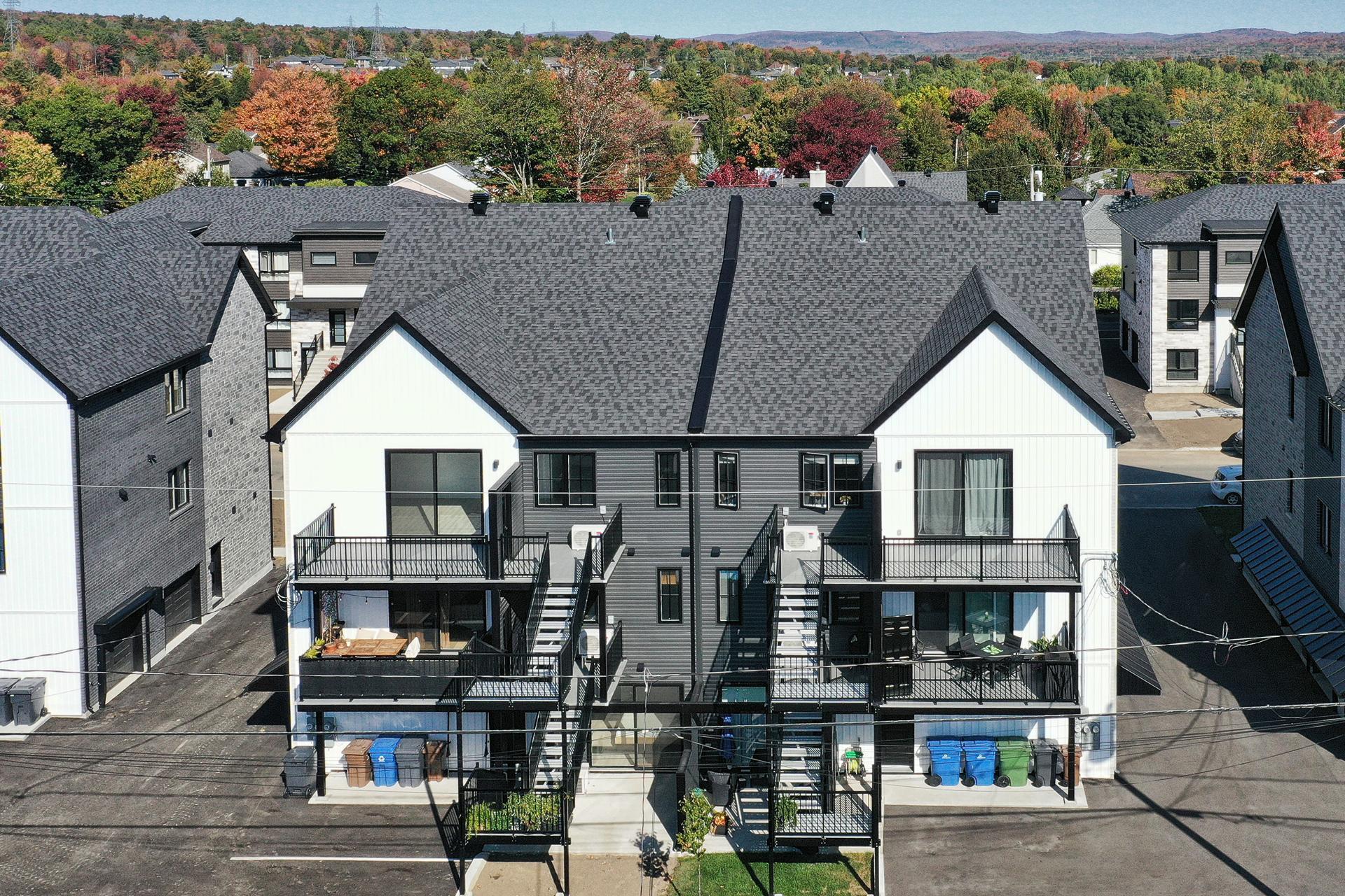 









868


Rue de Chaumont

,
Saint-Jérôme,




QC
J5J0G7

