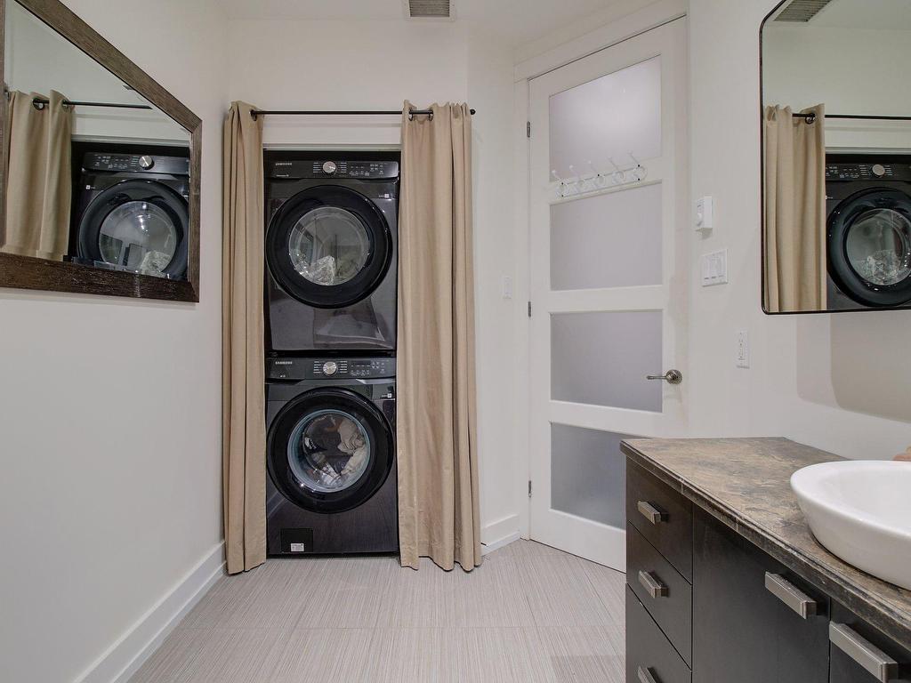 









31


Rue King O.

, 303,
Sherbrooke (Les Nations),




QC
J1H1N5

