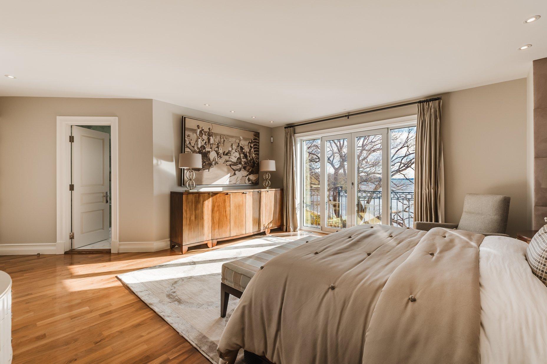 









2


Cours St-Lawrence

,
Dorval,




QC
H9S6C3

