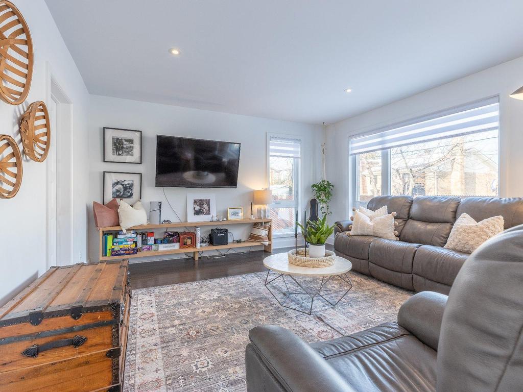 









17


Rue Malta

,
Dollard-des-Ormeaux,




QC
H9B2E6

