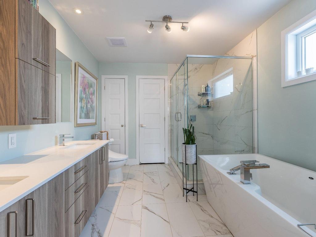 









17


Rue Malta

,
Dollard-des-Ormeaux,




QC
H9B2E6

