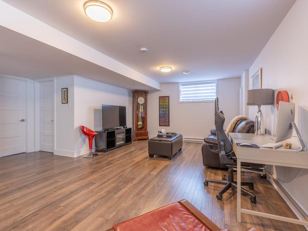 









17


Rue Malta

,
Dollard-des-Ormeaux,




QC
H9B2E6

