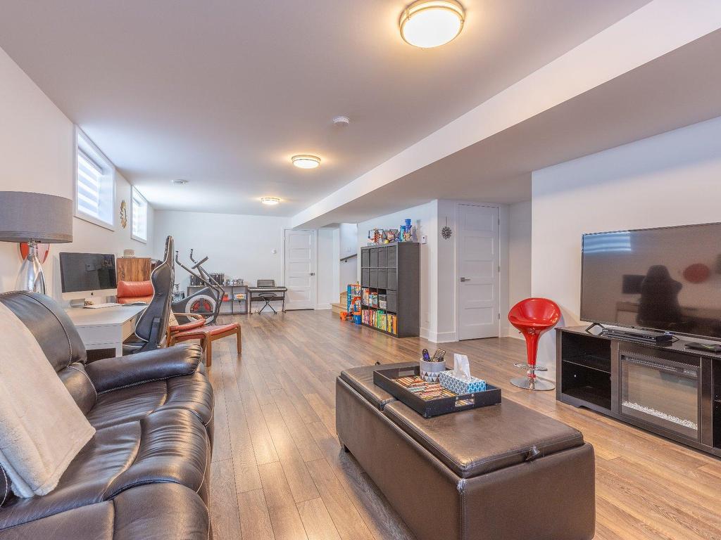 









17


Rue Malta

,
Dollard-des-Ormeaux,




QC
H9B2E6


