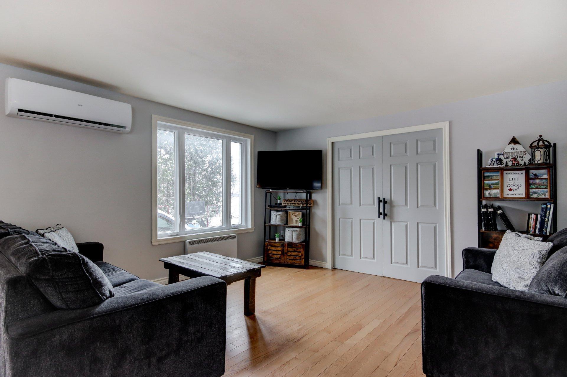 









115


Rg de Versailles

,
Mont-Saint-Grégoire,




QC
J0J1K0


