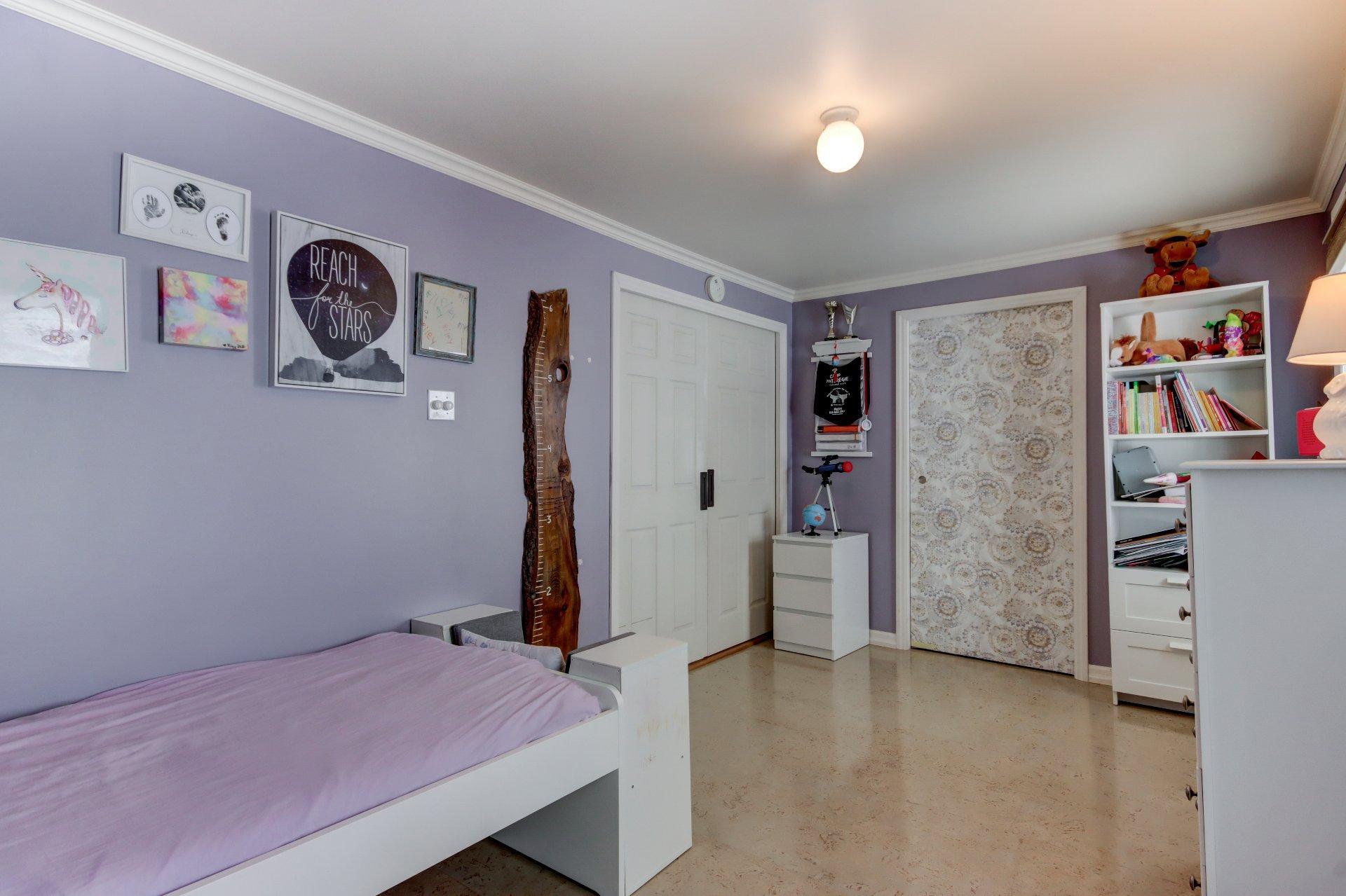 









115


Rg de Versailles

,
Mont-Saint-Grégoire,




QC
J0J1K0

