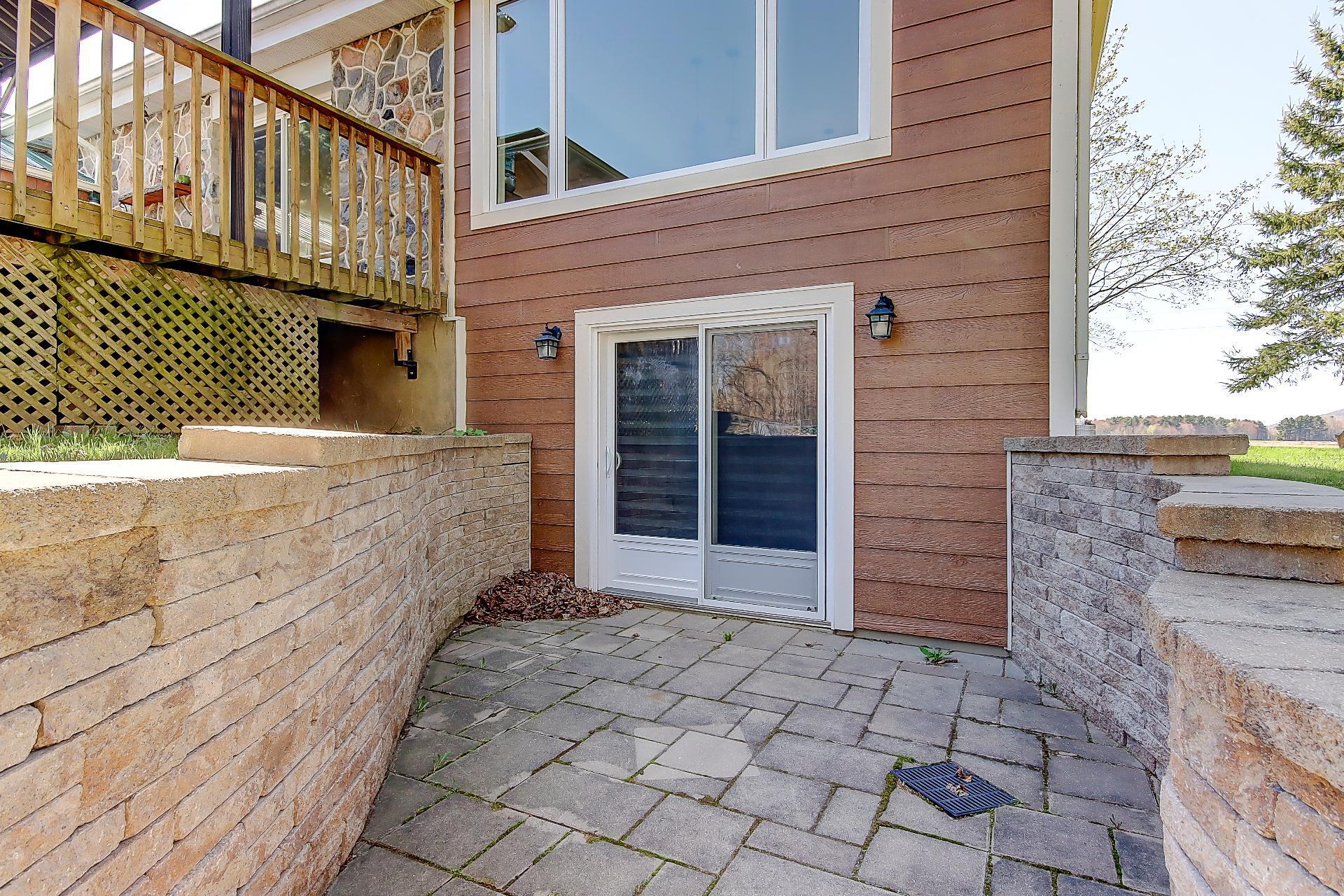 









115


Rg de Versailles

,
Mont-Saint-Grégoire,




QC
J0J1K0

