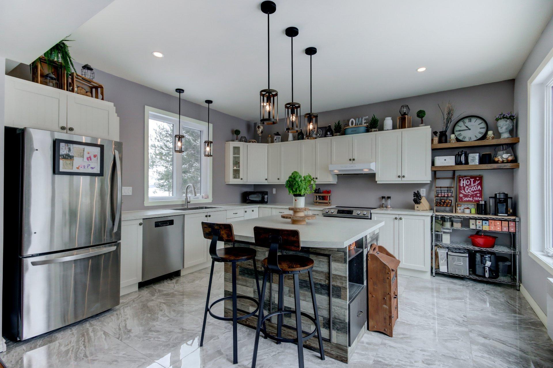 









115


Rg de Versailles

,
Mont-Saint-Grégoire,




QC
J0J1K0

