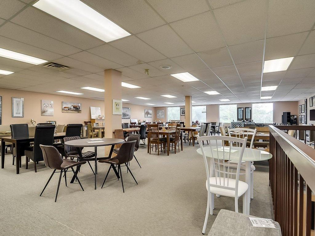 









425


Boul. Maloney E.

,
Gatineau (Gatineau),




QC
J8P6Z8

